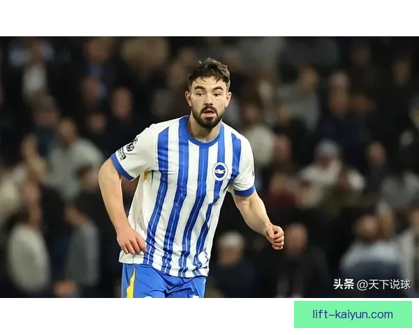 切尔西在英超赛季中展现强劲实力，状态回暖备受期待