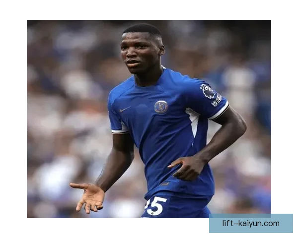 凯塞多闪耀国家队赛场，展现卓越才能助力球队晋级决赛阶段，表现亮眼。