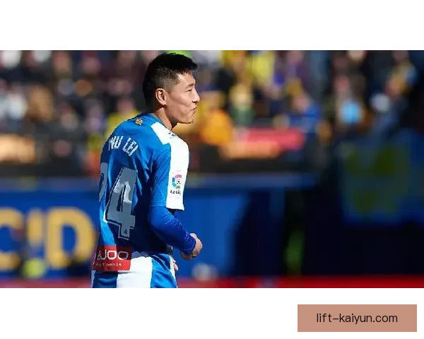 克鲁伊夫心理素质持续保持优异，成为年轻球员的学习榜样。