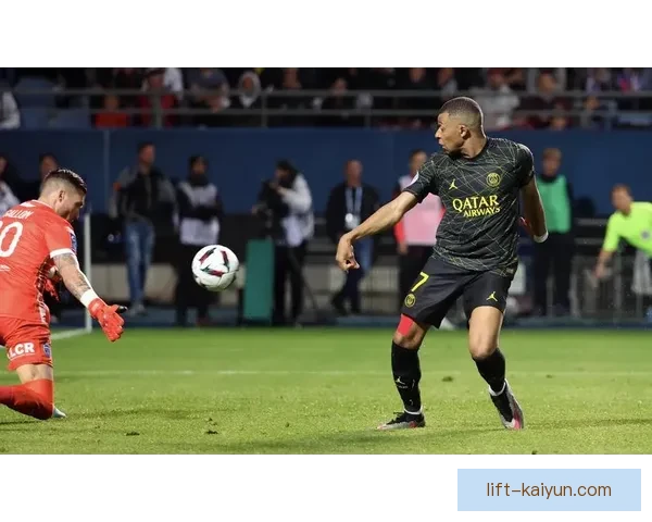 鲁伊斯在新赛季表现稳健，成为维拉蒂理想接班人。